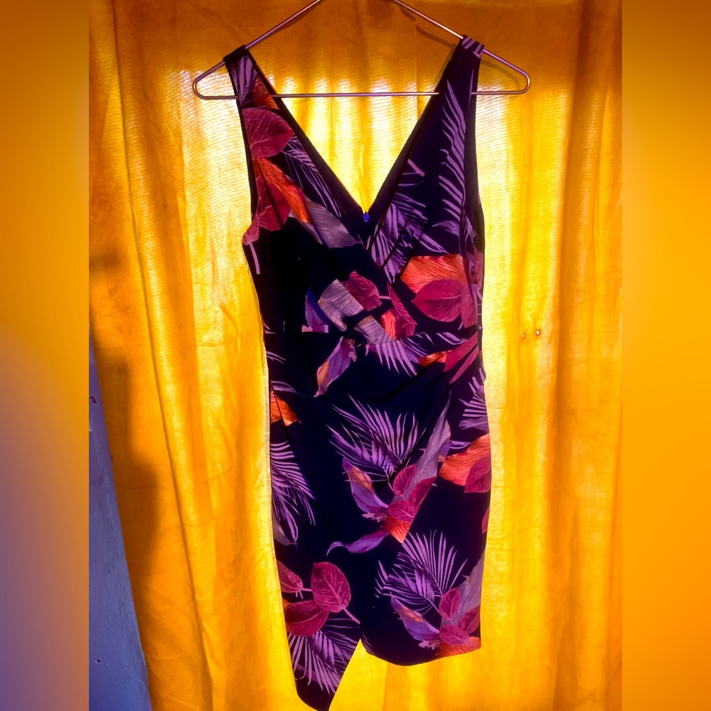 Guess sz 6 never worn